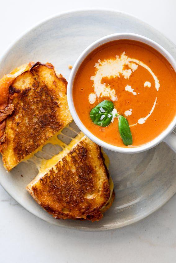 tomato soup with grilled cheese 4