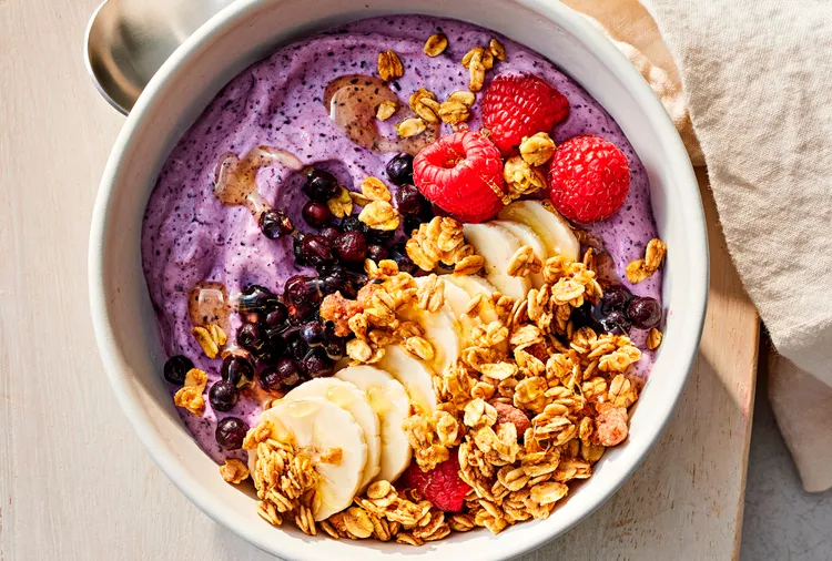 bhg cottage cheese bowl with berries apjs6svxqn6ayeevwa58ur 92cd1c3dbaad4589aa84d6b0b0345c34